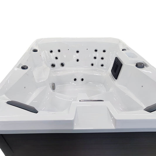 Jacuzzi Hydra 170 with visible buttons and ventilation.