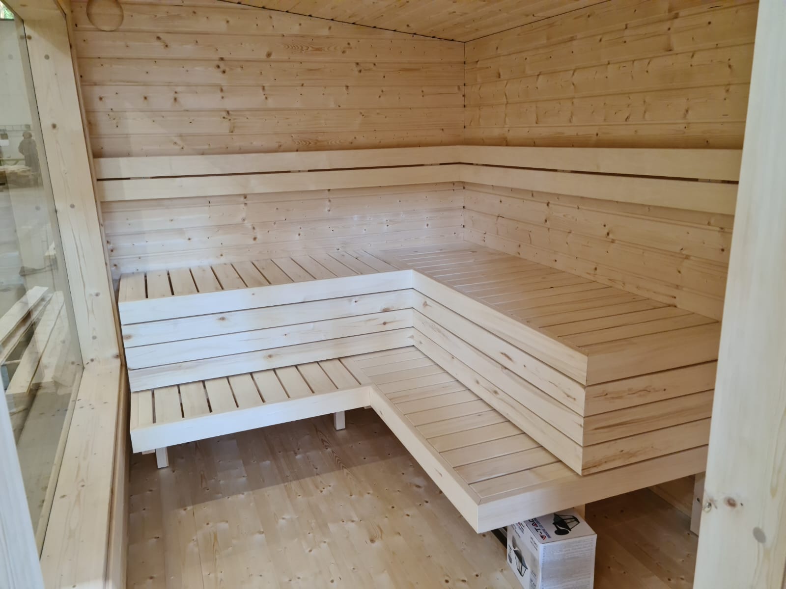 Wooden bench in the sauna Saunamo Modular